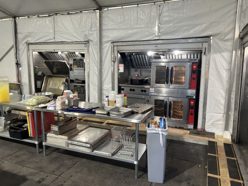 A fast‑deploy, fully equipped temporary food‑service unit.